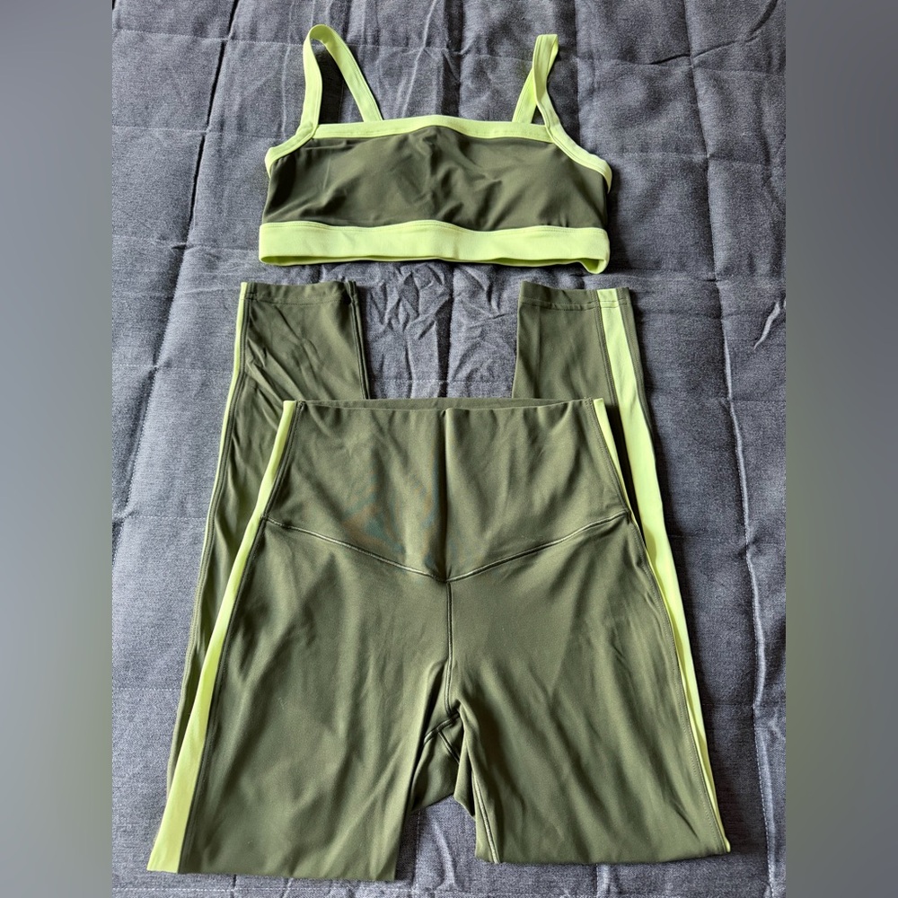 OFFLINE By Aerie Real Me XTRA High Waisted Colorblock Leggings + Sports Bra set
